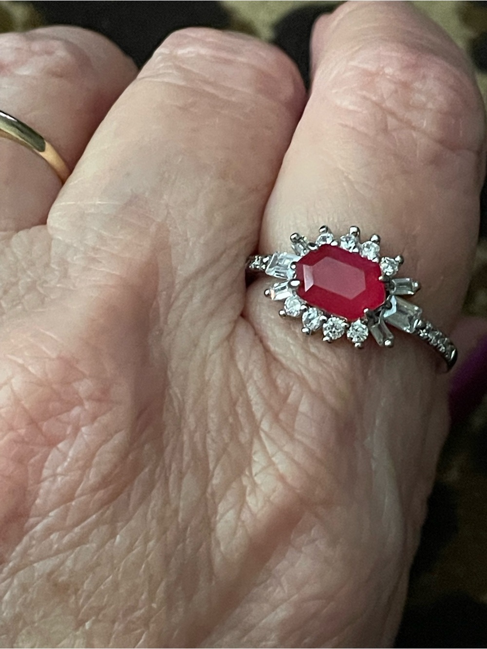 Red Halo Gemstone Ring with Clear Accent Stones - Sz 10 Beautiful